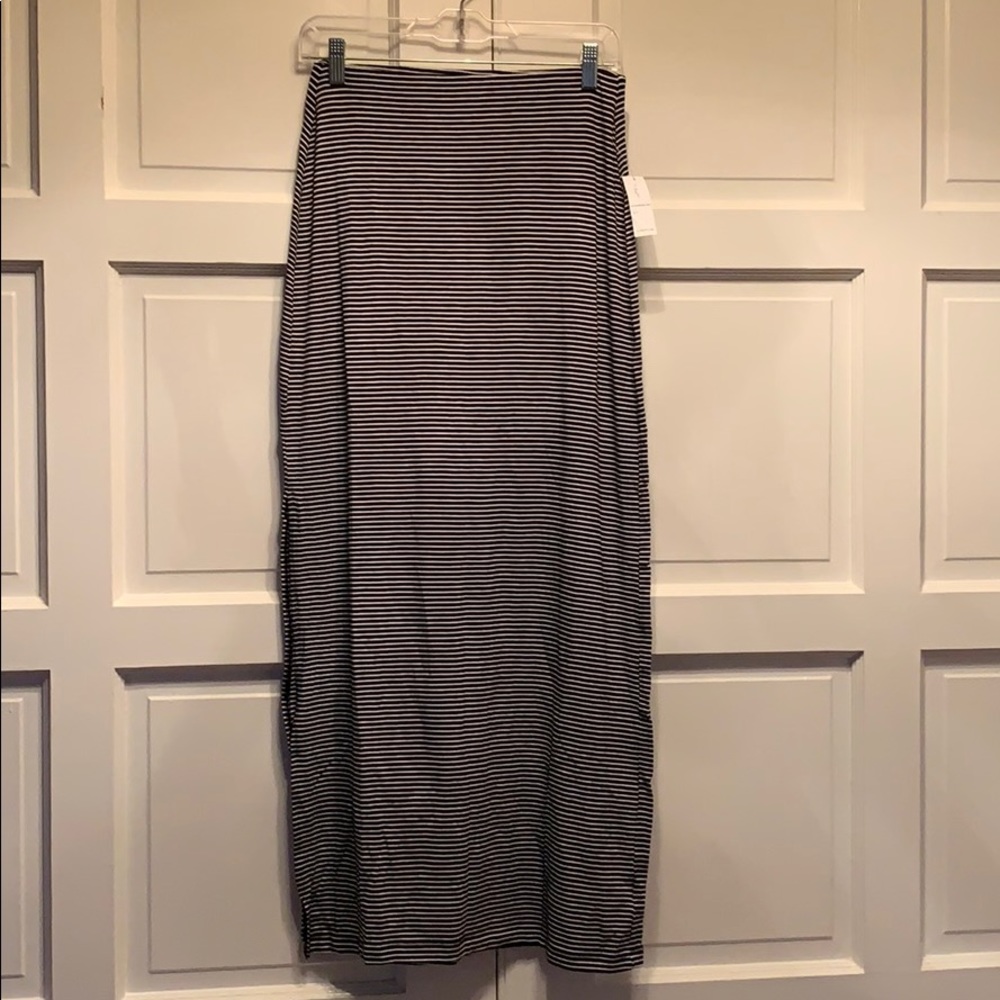 Old Navy Maxi Skirt. Size S